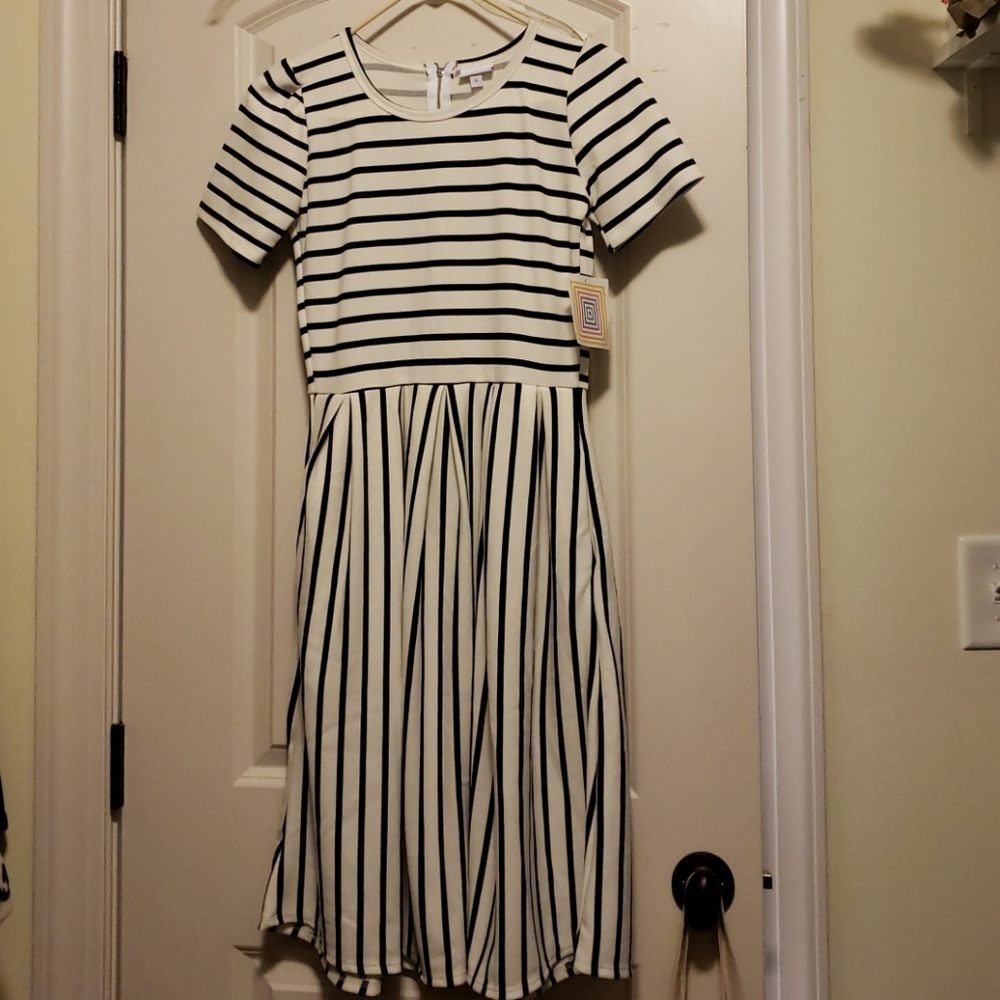 Lularoe Amelia Small